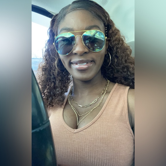 Meet your Posher, Destiny - Picture 13 of 16